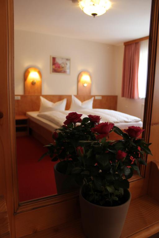 Gasthaus& Pension Zum Roten Haus Hotel Bad Schandau Kamer foto